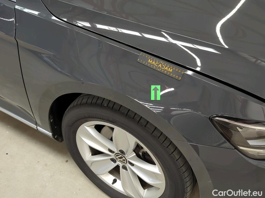  Volkswagen  Passat Highline 2.0 TDI DSG 150 CP #25