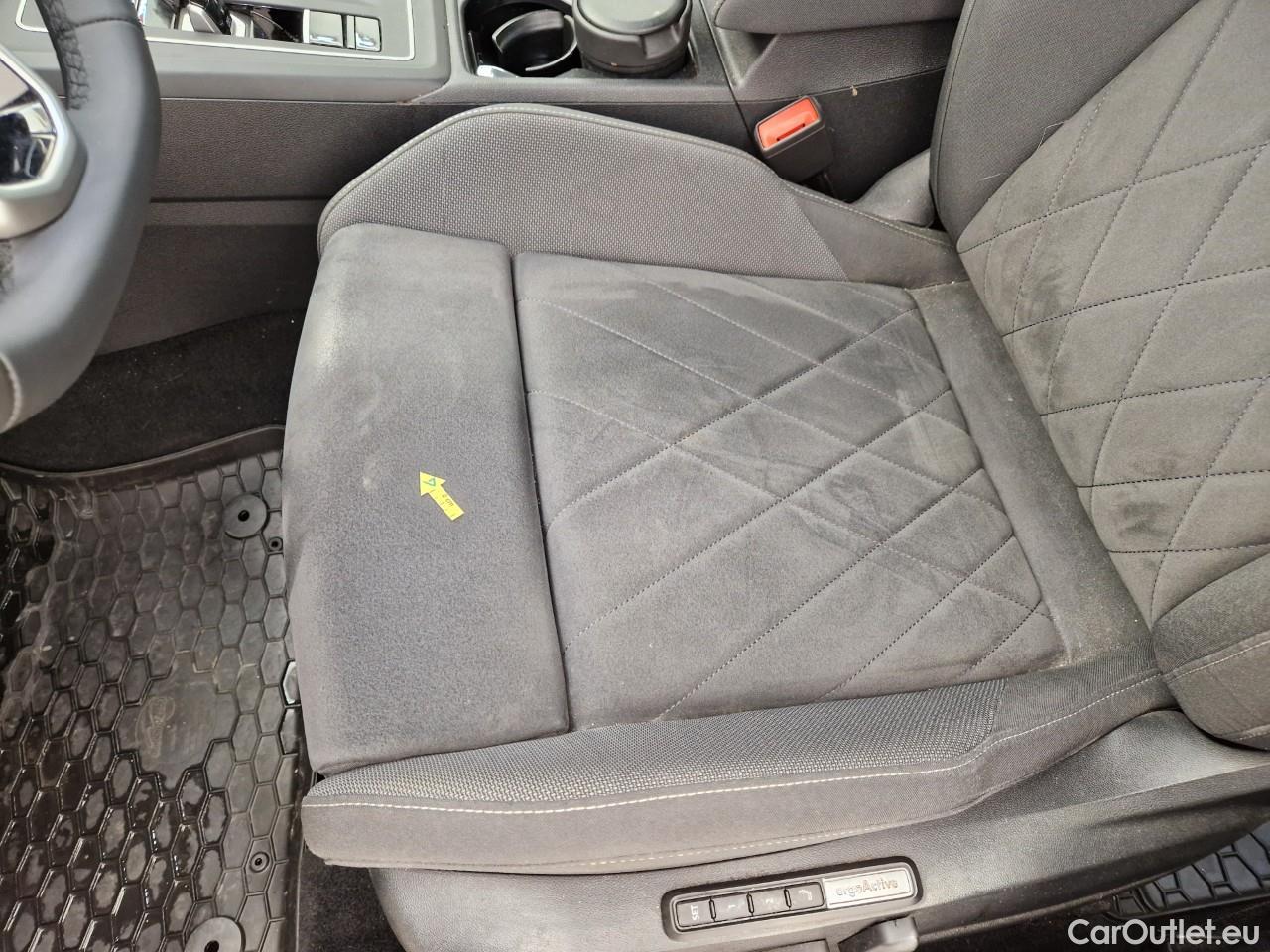  Volkswagen  Golf  Style 2.0 TDI DSG #36