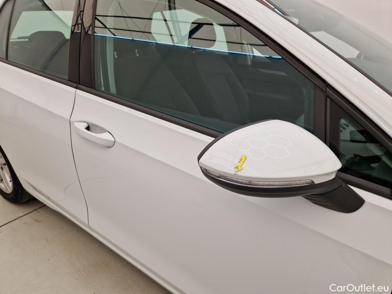  Volkswagen  Golf  Life 1.5 eTSI ACT DSG mild-Hybrid #7