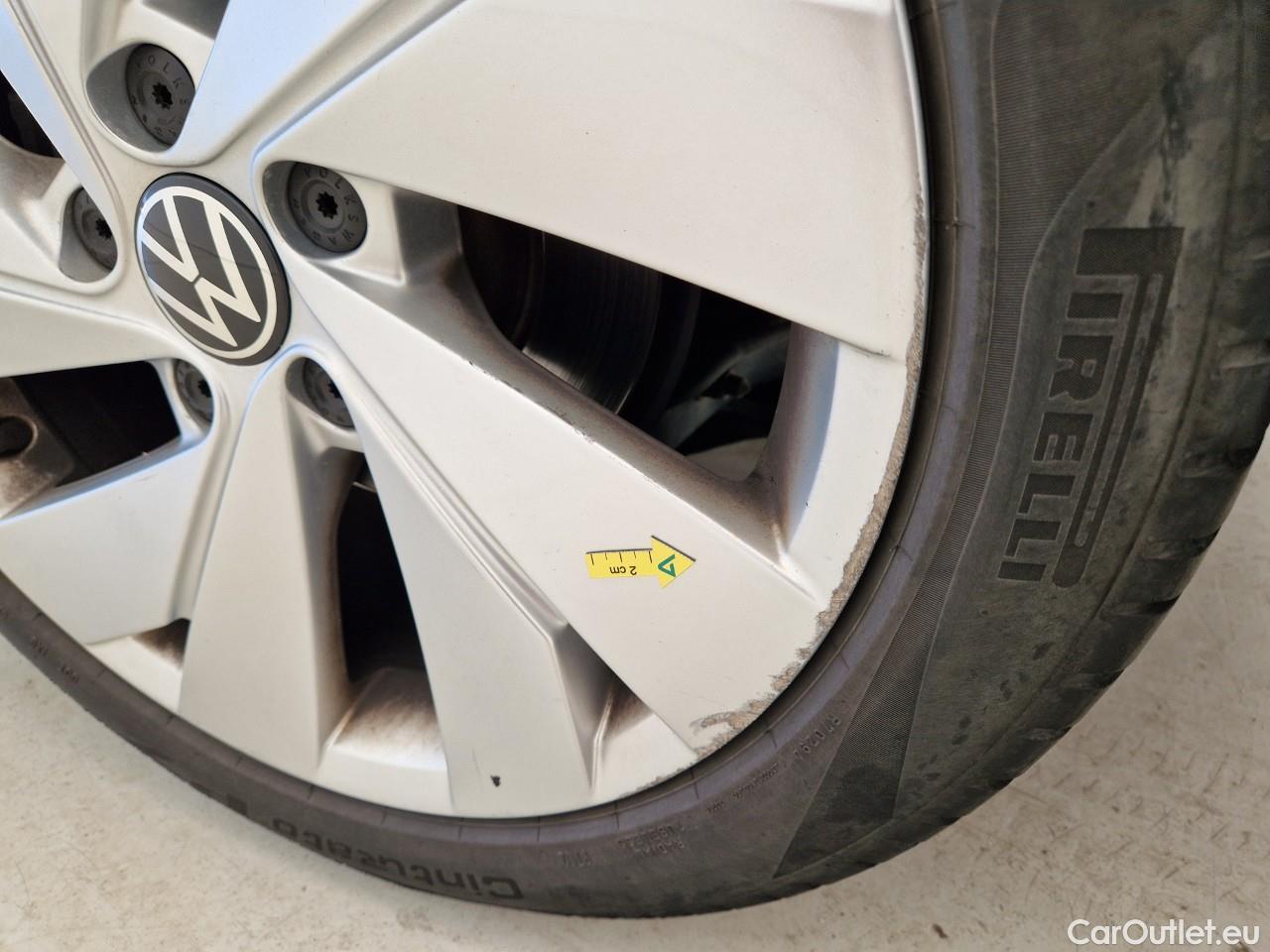  Volkswagen  Golf  Style 2.0 TDI DSG #31
