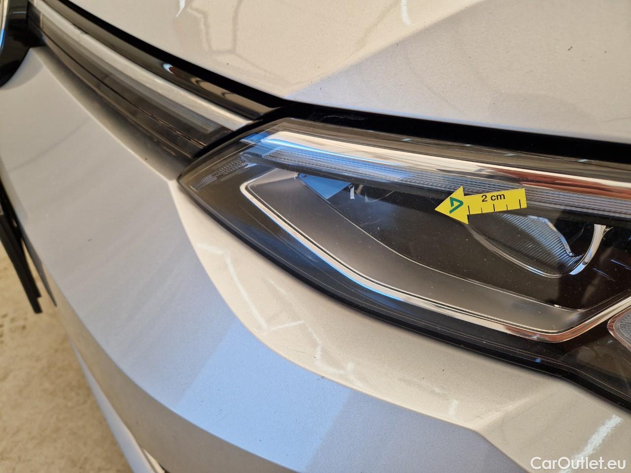  Volkswagen  Golf  Style 2.0 TDI DSG #4