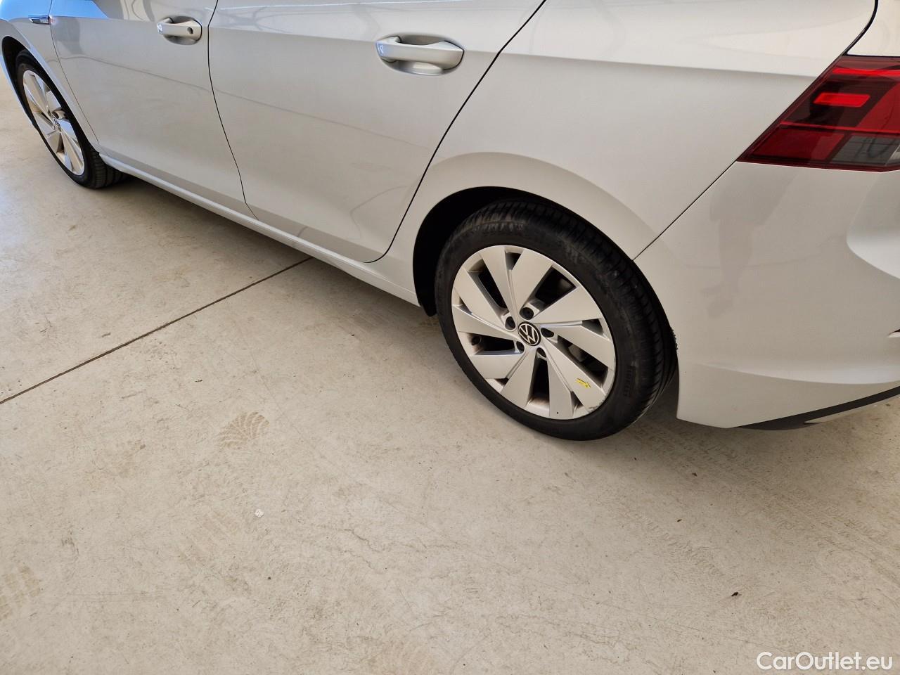  Volkswagen  Golf  Style 2.0 TDI DSG #32