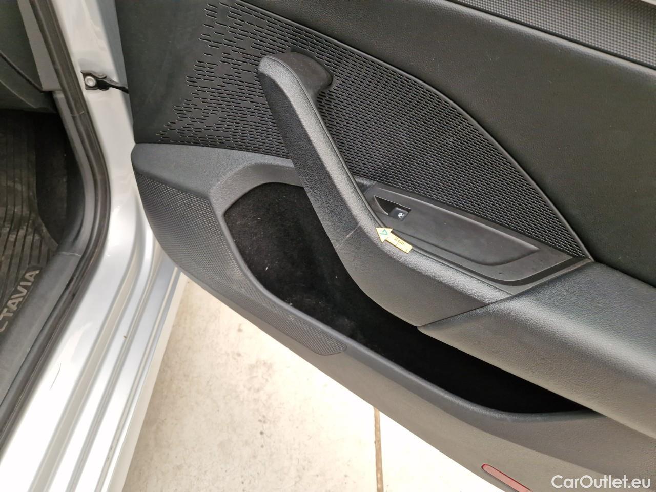 Skoda  Octavia 2.0 TDI 150CP Style DSG #73