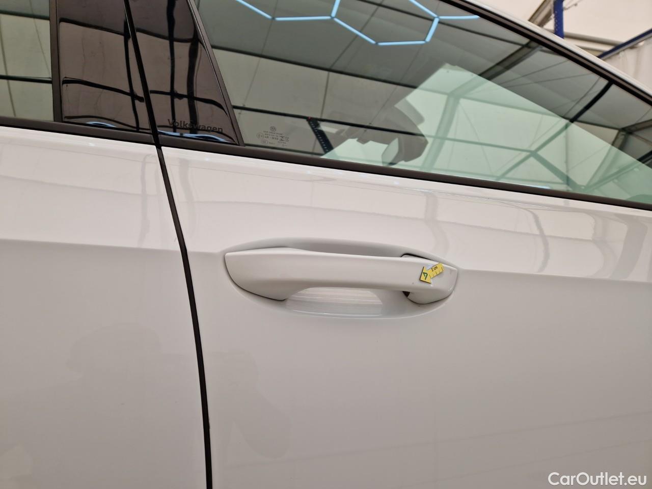  Volkswagen  Golf  Life 1.5 eTSI ACT DSG mild-Hybrid #12
