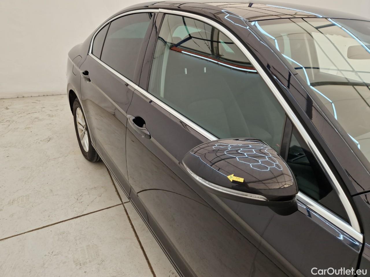  Volkswagen  Passat Comfortline 2.0 TDI DSG 150 CP #21