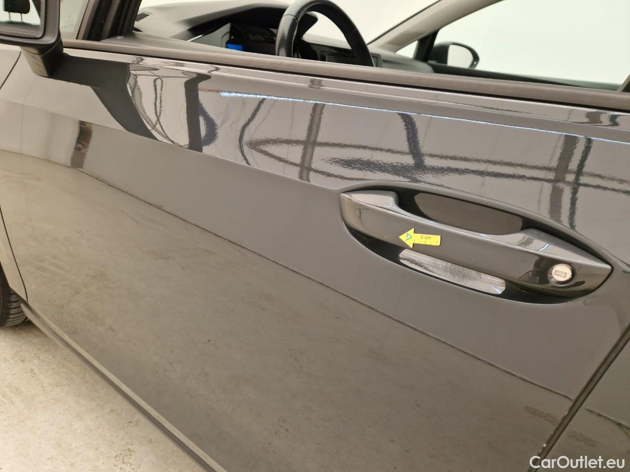  Volkswagen  Golf  2.0 TDI 116HP DSG Life Variant #3