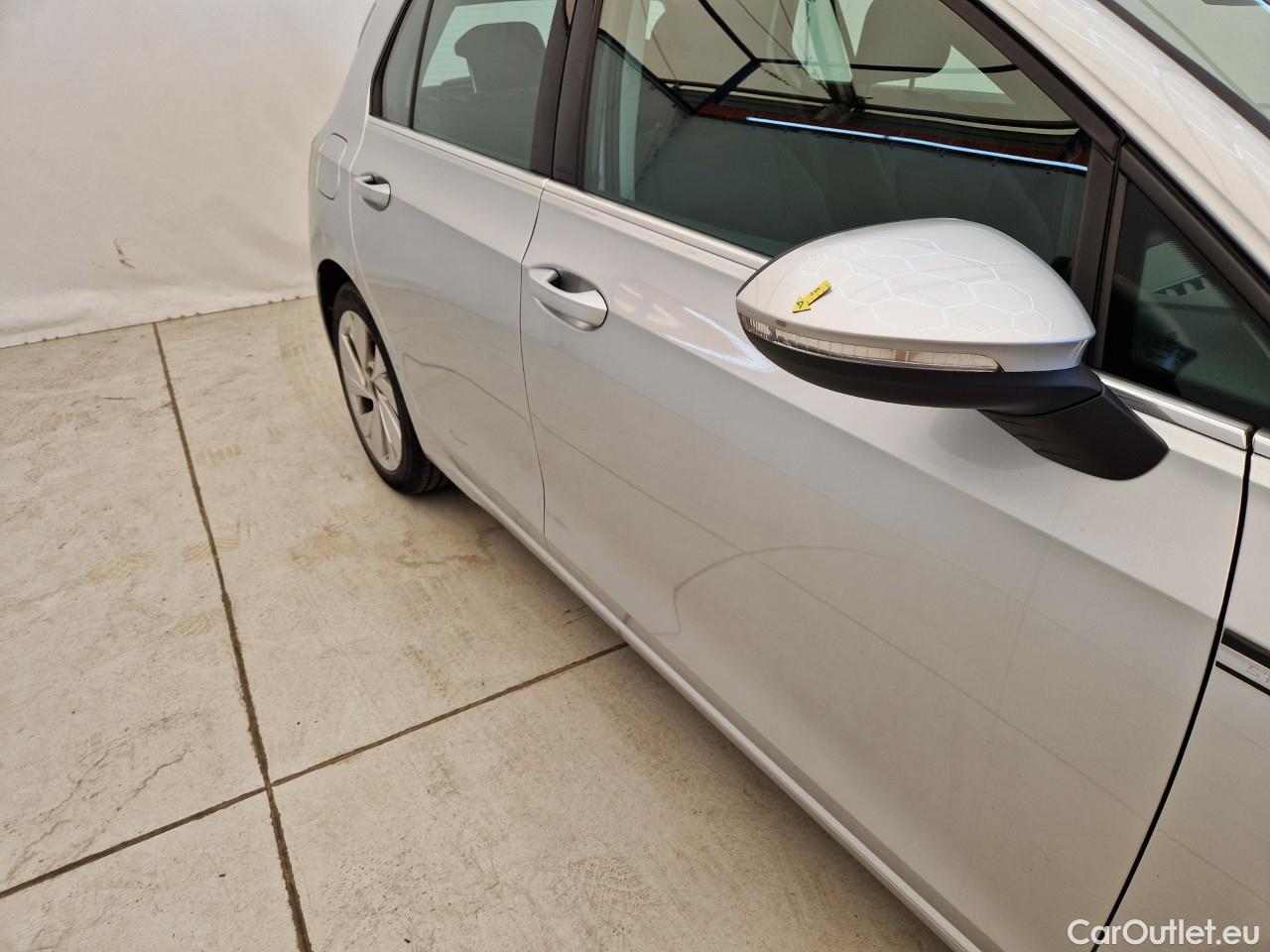 Volkswagen  Golf  Style 2.0 TDI DSG #19
