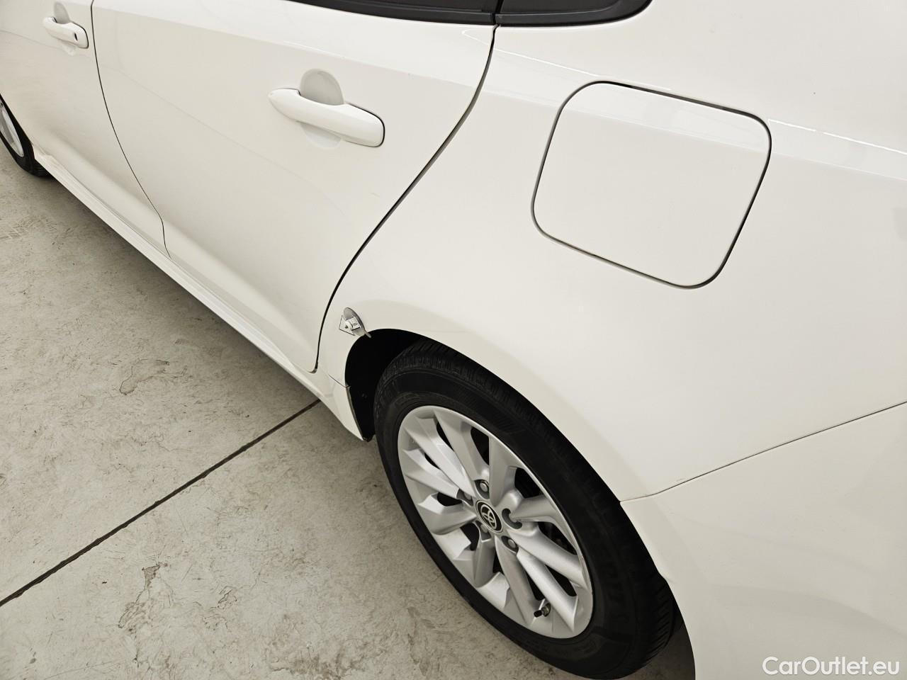  Toyota  Corolla 1.8 Hybrid Dynamic HSD E-CVT #47