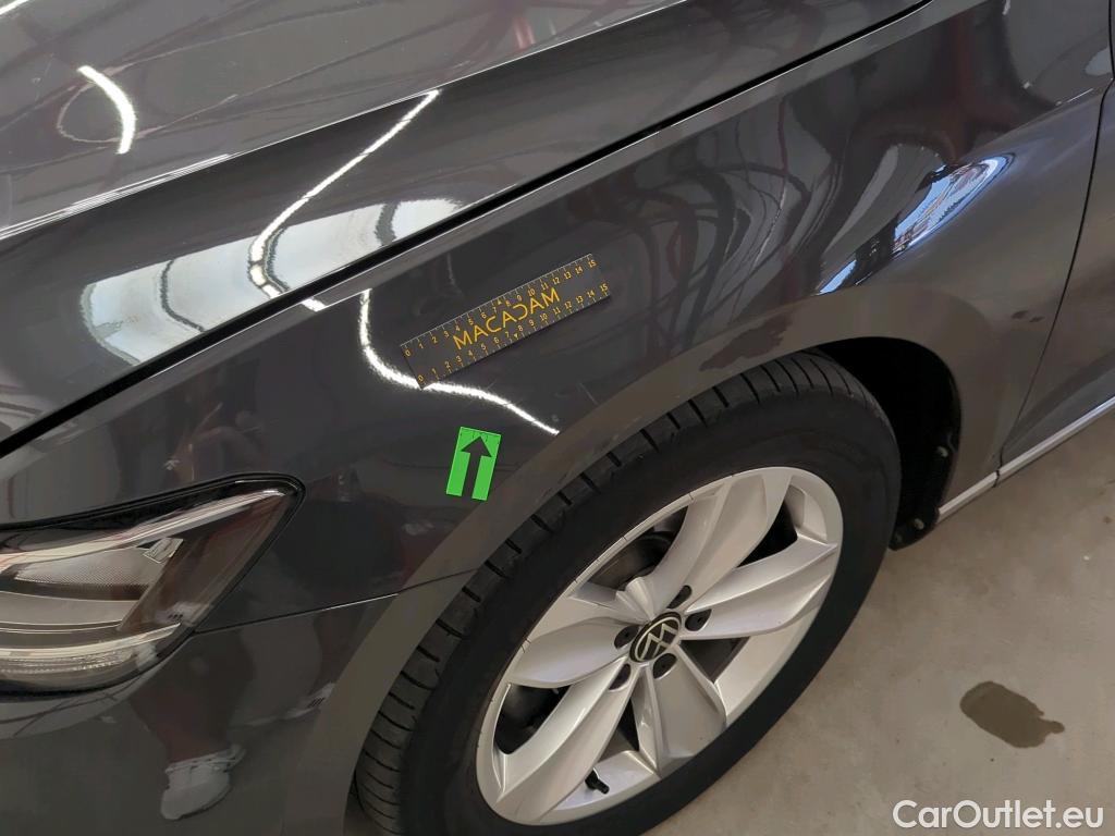  Volkswagen  Passat Highline 2.0 TDI DSG 150 CP #11