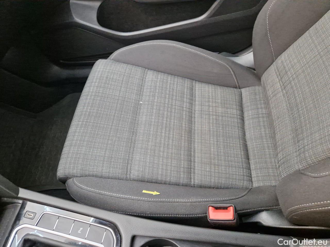  Volkswagen  Passat Comfortline 2.0 TDI DSG 150 CP #50