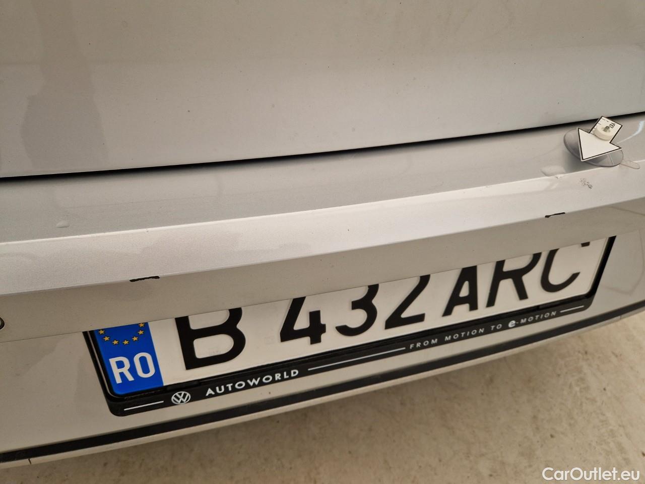  Volkswagen  Golf  Style 2.0 TDI DSG #29
