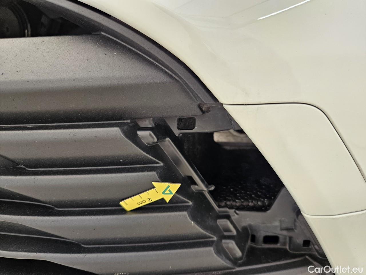  Toyota  Corolla 1.8 Hybrid Dynamic HSD E-CVT #11