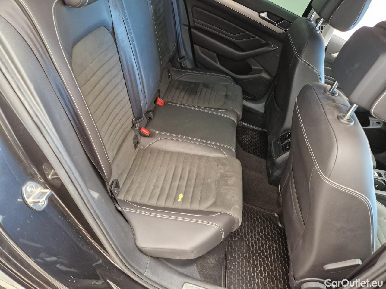  Volkswagen  Passat Highline 2.0 TDI DSG 150 CP #44