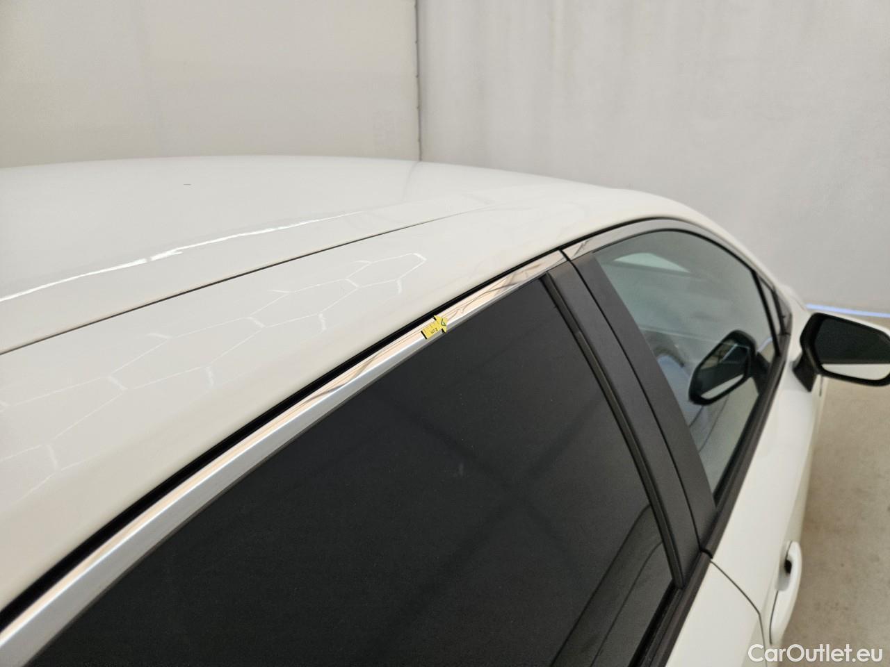  Toyota  Corolla 1.8 Hybrid Dynamic HSD E-CVT #37