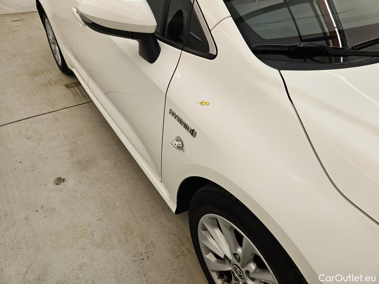  Toyota  Corolla 1.8 Hybrid Dynamic HSD E-CVT #26