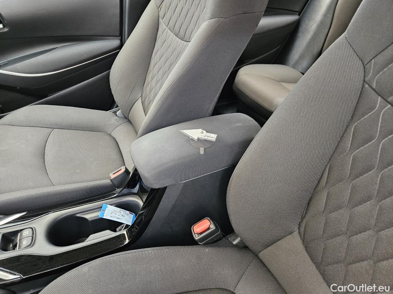  Toyota  Corolla 1.8 Hybrid Business HSD E-CVT #38