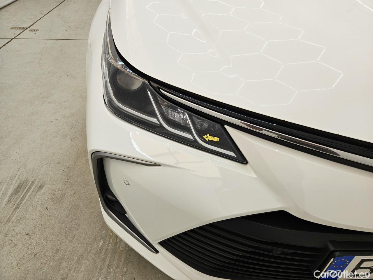  Toyota  Corolla 1.8 Hybrid Dynamic HSD E-CVT #18