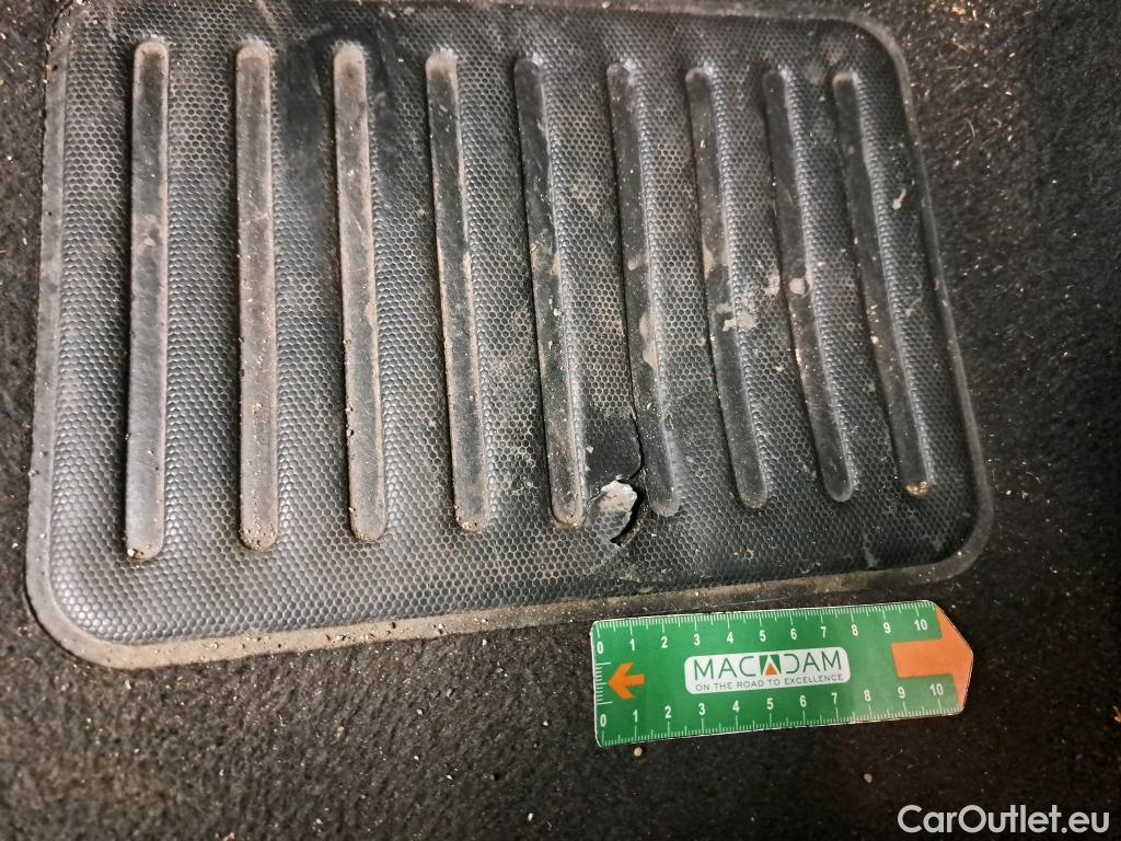  Citroen  C3 CITROEN  Société / 2020 / 5P / Berline / VU PureTech 83 S&S BVM Feel #10