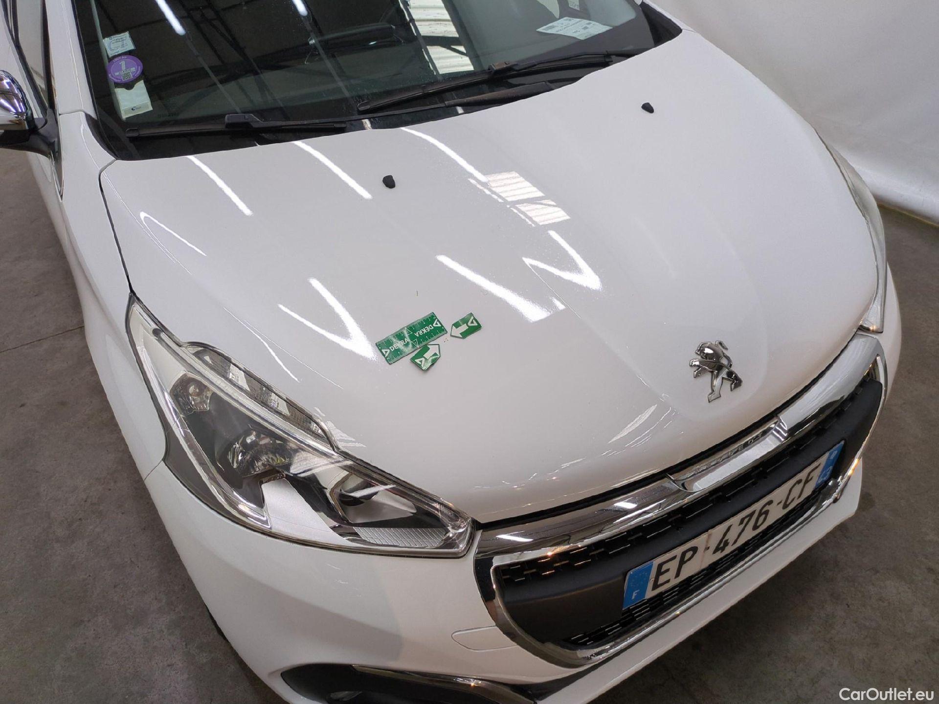 Peugeot  208  Allure Business 1.2 PureTech 110CV BVM5 E6 #13