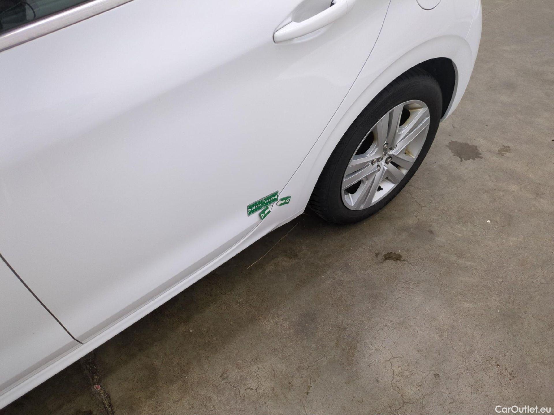  Peugeot  208  Allure Business 1.2 PureTech 110CV BVM5 E6 #19