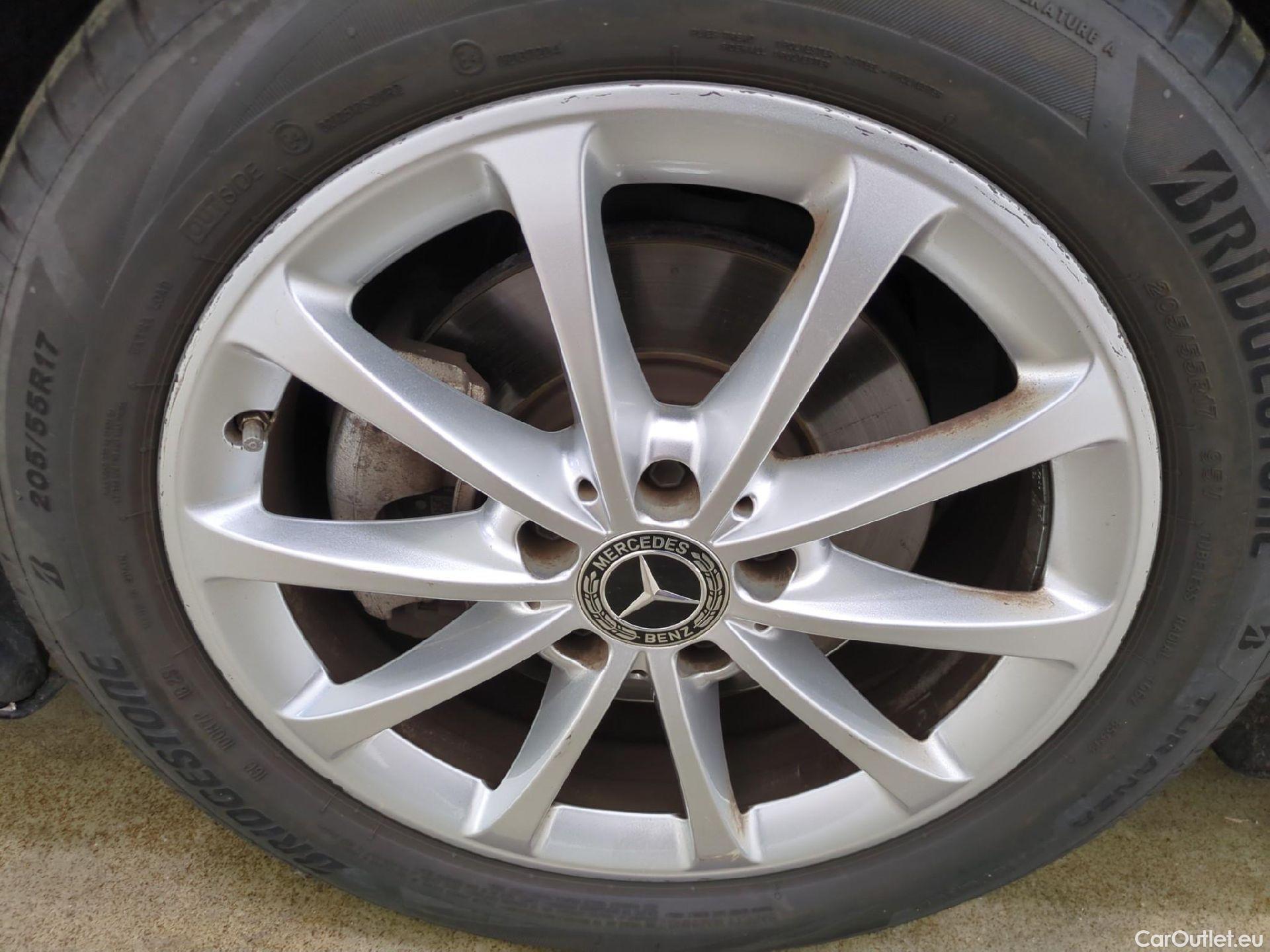  Mercedes  A-Klasse MERCEDES-BENZ Classe A Berline / 2018 / 4P / Berline A 180 d Business Line 8G-DCT #1