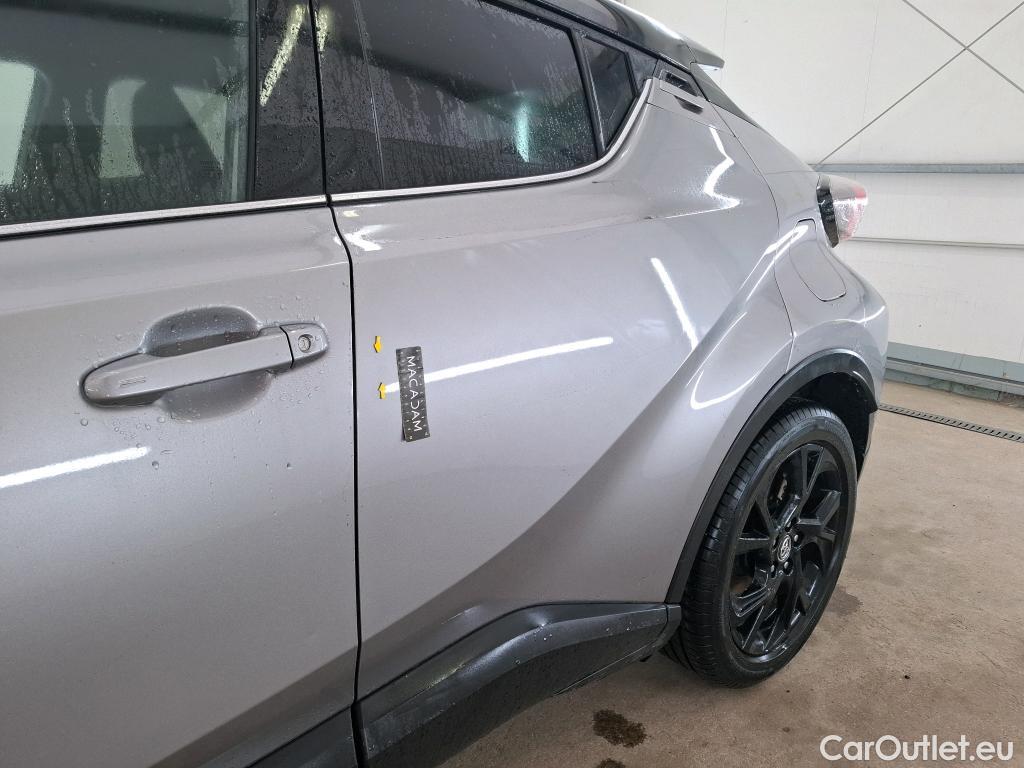  Toyota  C-HR TOYOTA  / 2016 / 5P / SUV 1.8 HYBRIDE 122 GRAPHIC #17