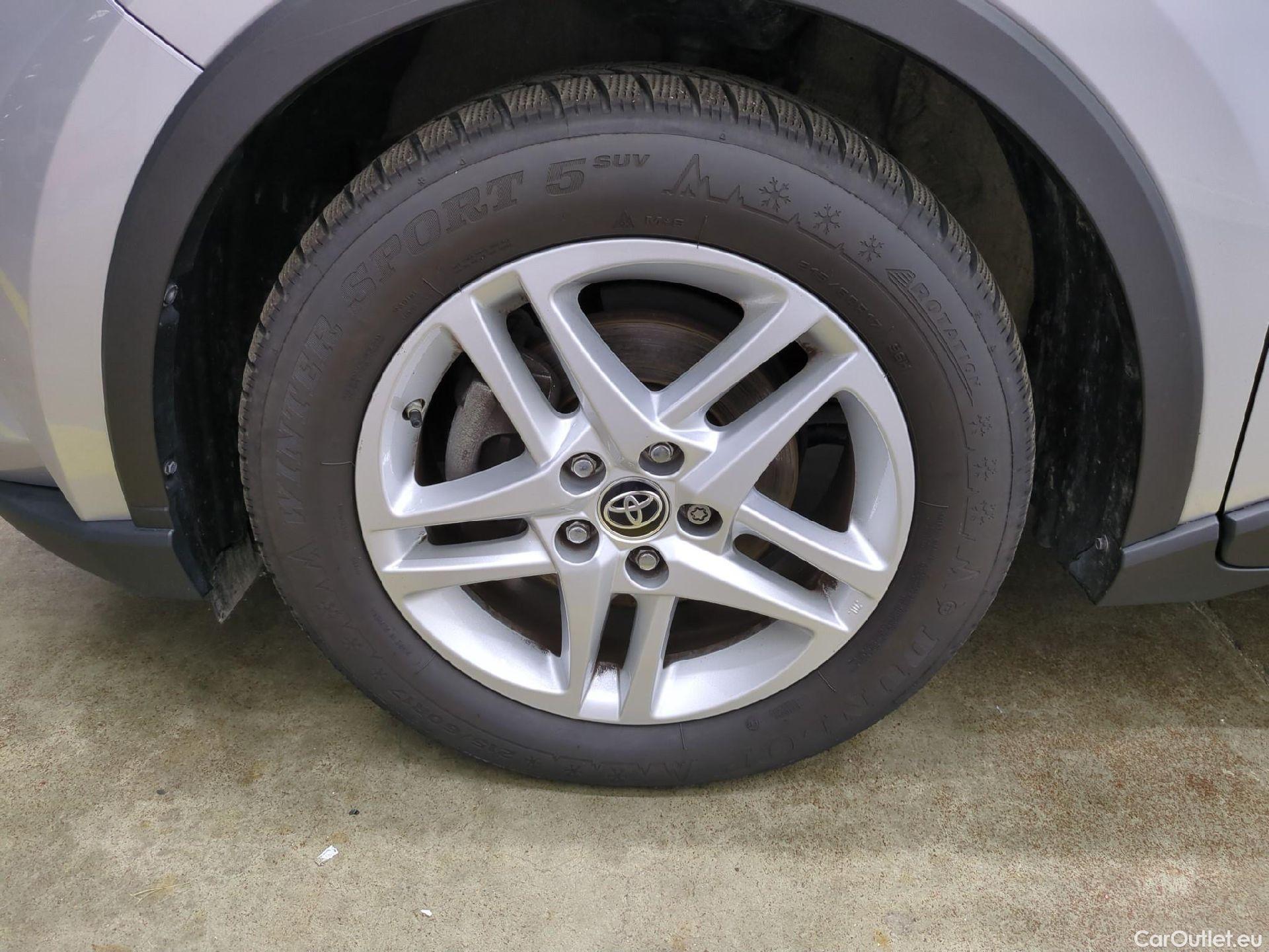  Toyota  C-HR TOYOTA  / 2016 / 5P / SUV 2.0 Hybride 184 Dynamic Business Beyond #1