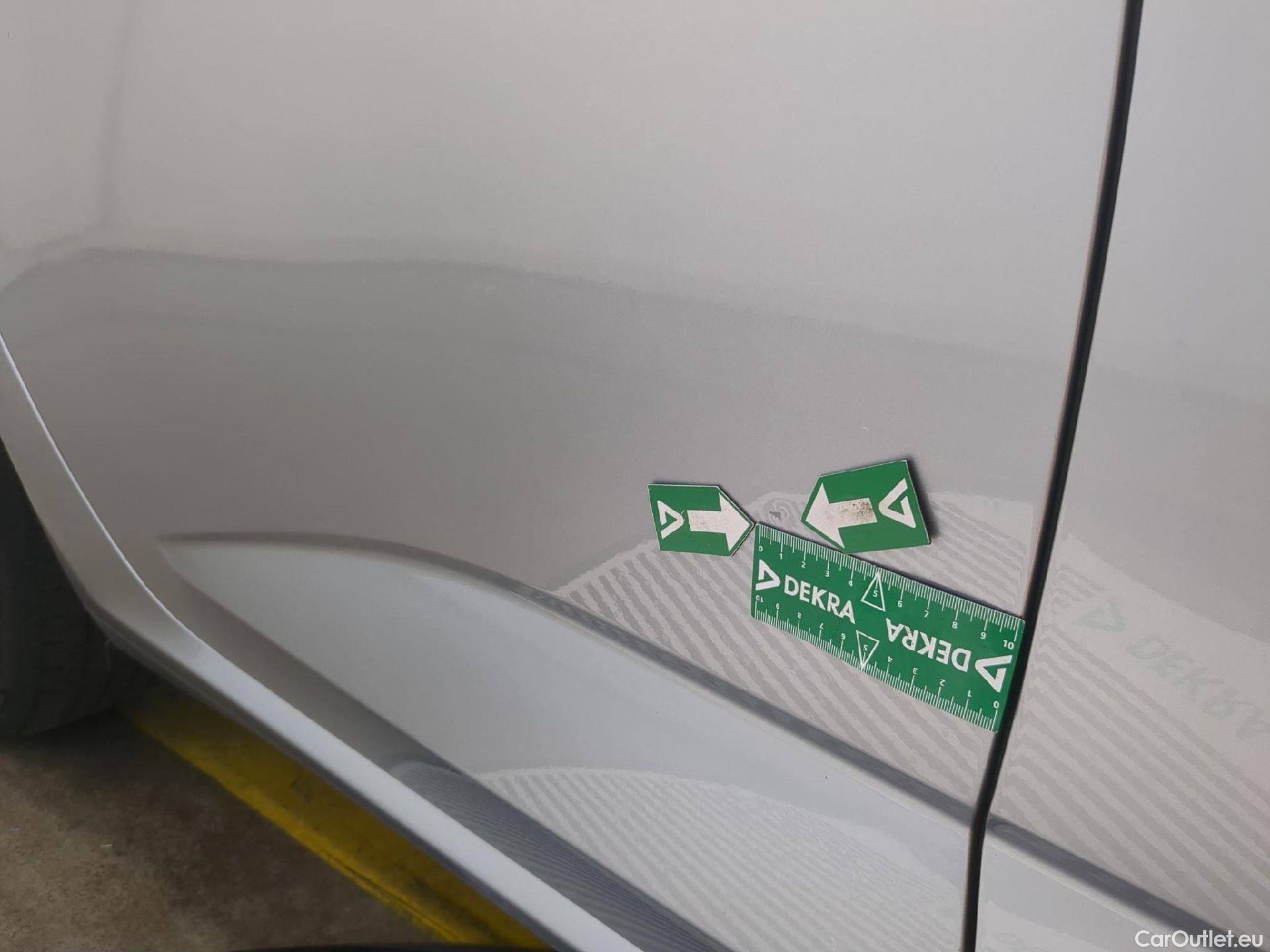  Renault  Megane  IV Berline 5 ptes. Techno 1.5 dCi 115CV BVA7 E6d #10