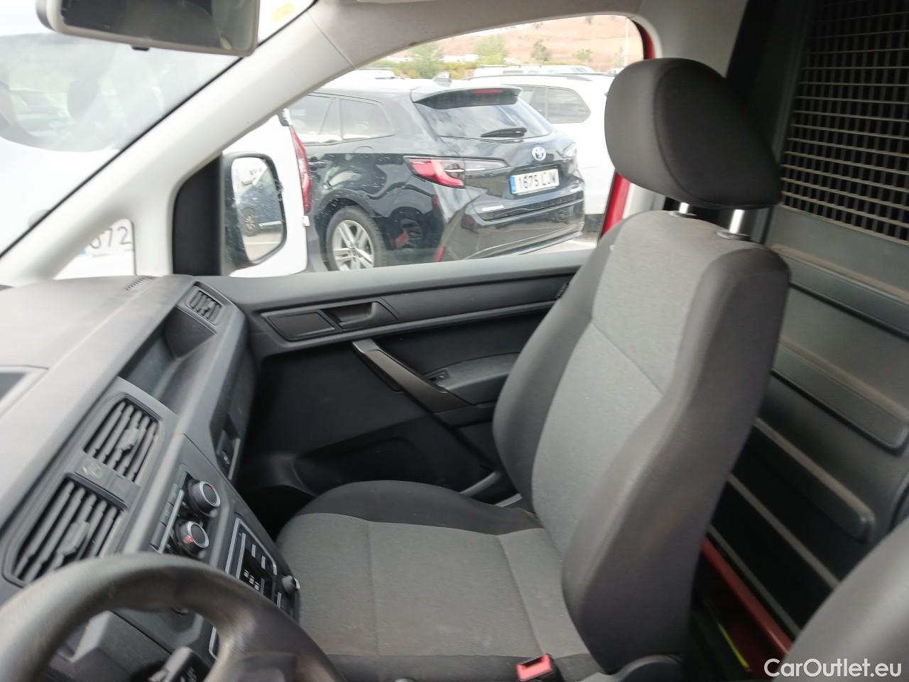  Volkswagen  Caddy  Profesional Furgón BMT 2.0 TDI 100CV MT5 E6 #1
