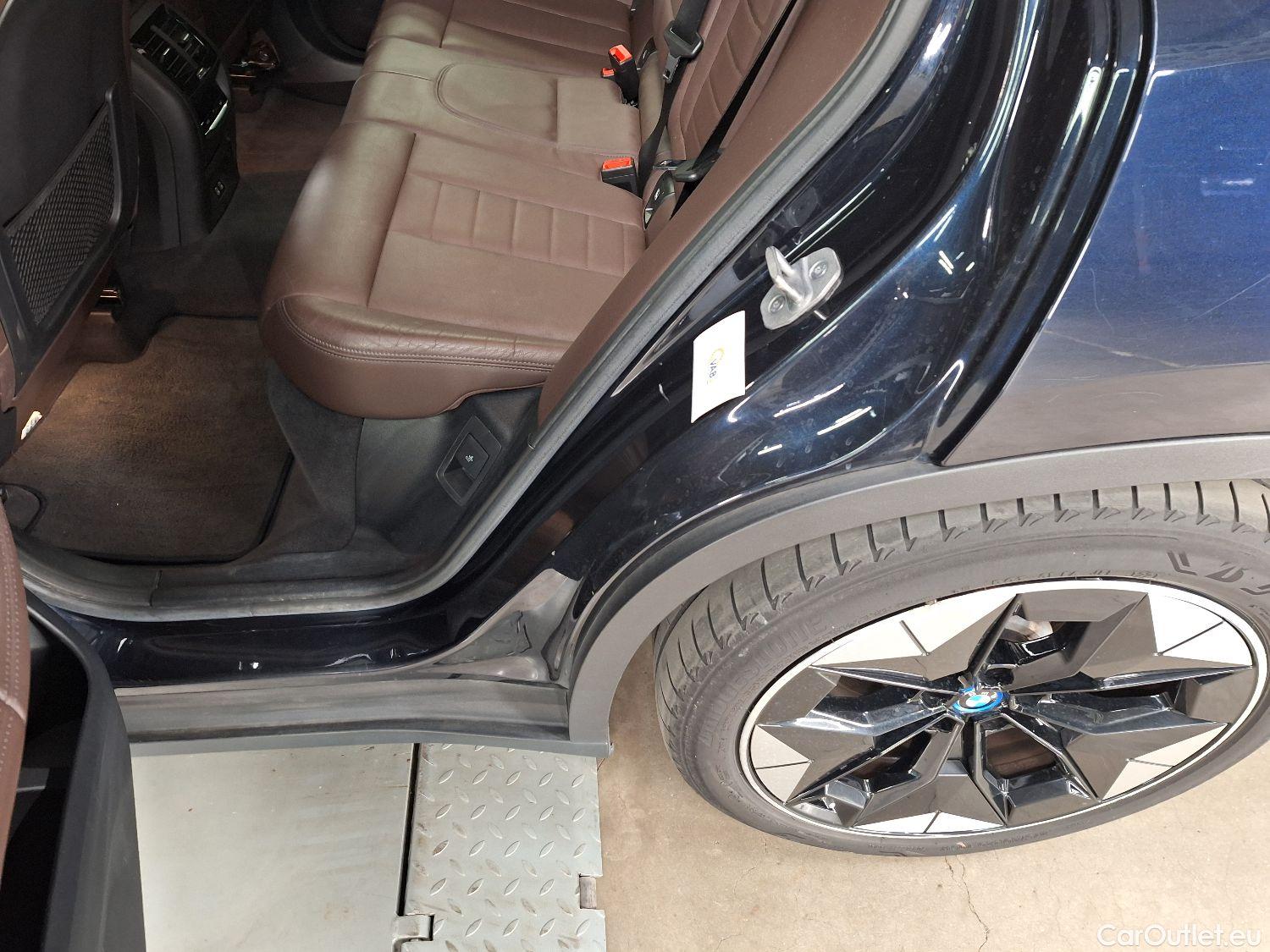  Bmw  iX3 BMW,  '20 BEV, BMW  sDrive35 5d #30