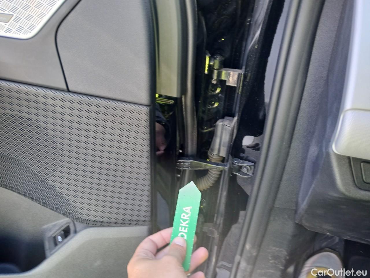  Bmw  X1 BMW  / 2022 / 5P / todoterreno sDrive18d #3