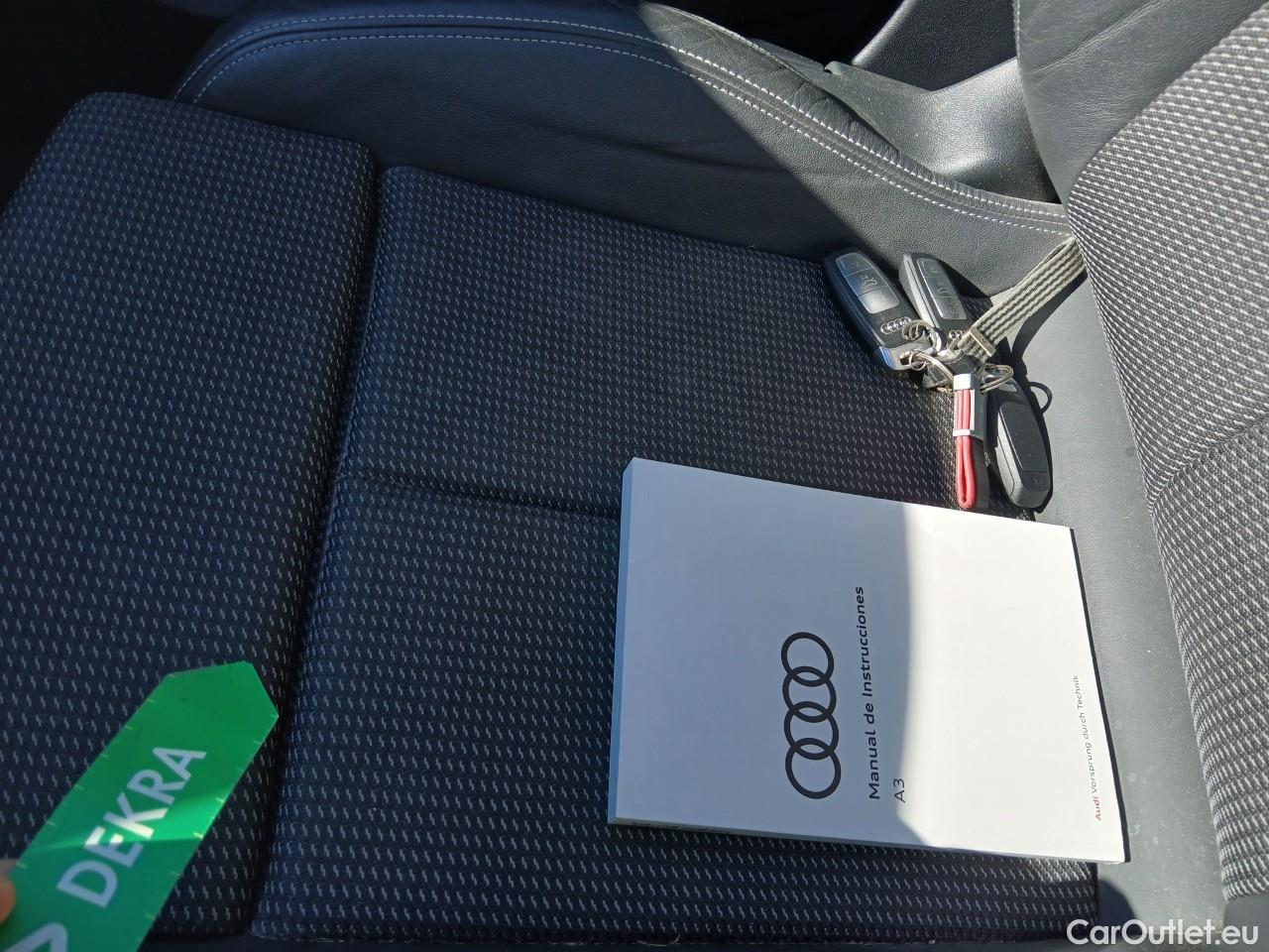  Audi  A3 AUDI  / 2020 / 5P / berlina con portón Sportback S line 40 TFSI e 150kW S tron #1