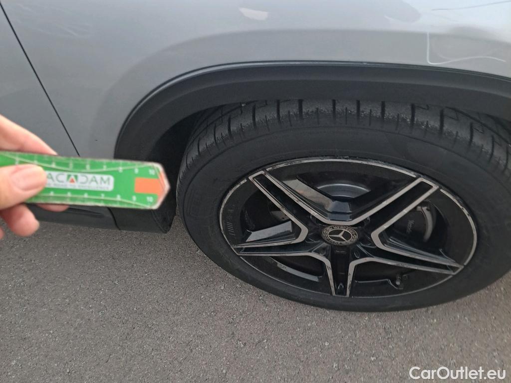  Mercedes  GLA Clase   200 d (247.712)AMG AMG Line 150CV AT8 E6d #3