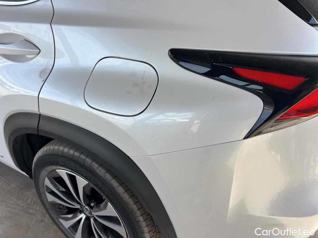 Lexus  NX LEXUS  / 2017 / 5P / todoterreno 2.5 300h Premium 2WD #5