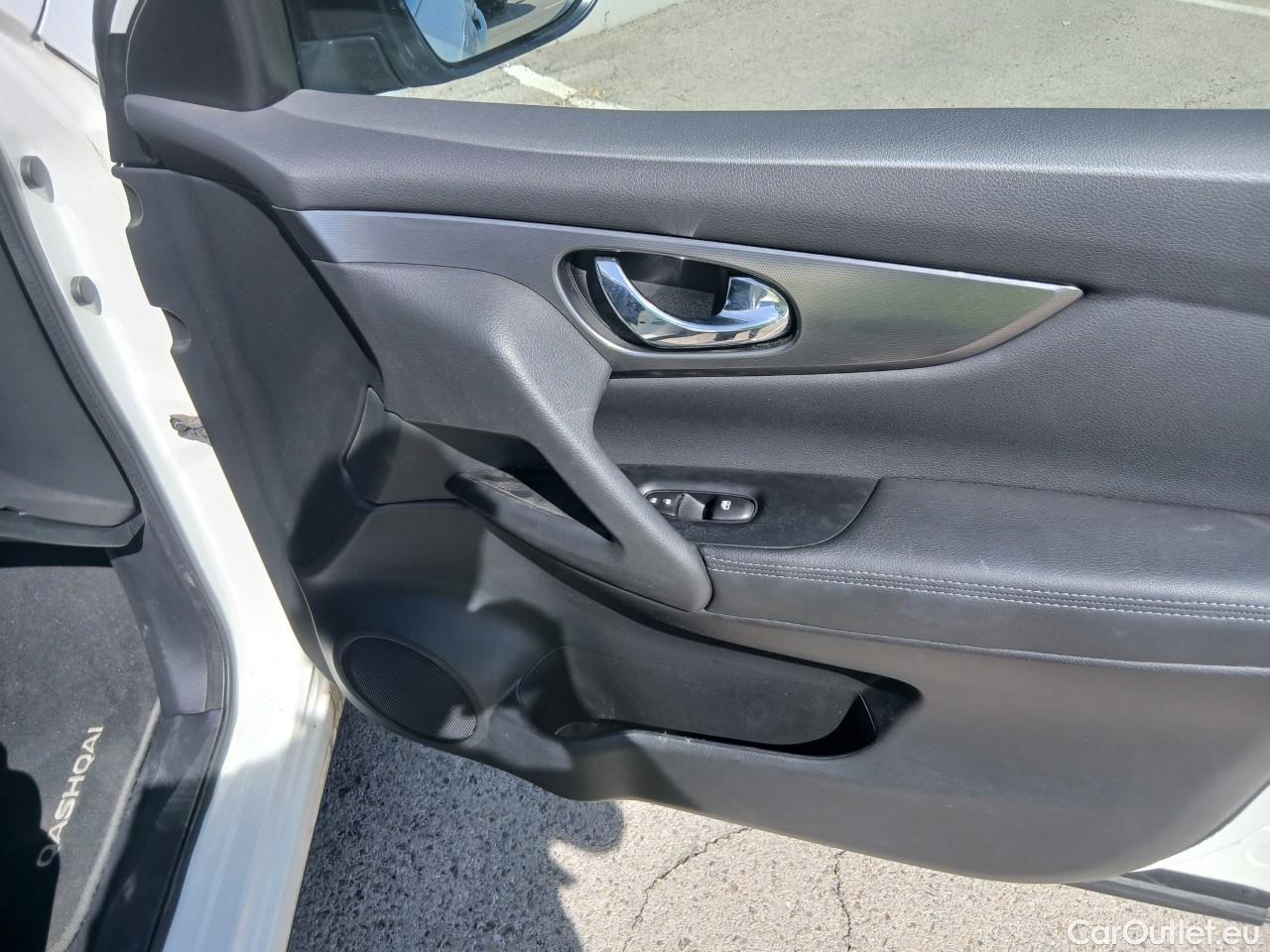  Nissan  Qashqai NISSAN  / 2017 / 5P / todoterreno dCi 150CV (110kW) N-CONNECTA #39