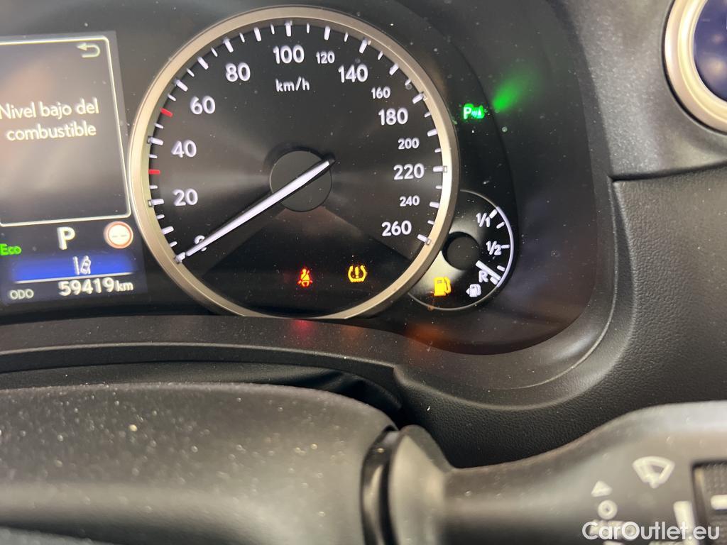  Lexus  NX LEXUS  / 2017 / 5P / todoterreno 2.5 300h Premium 2WD #25
