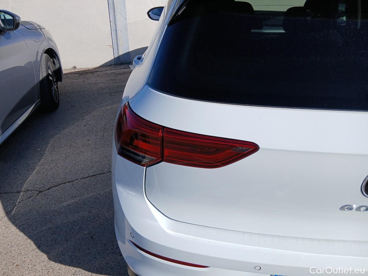  Volkswagen  Golf  VIII Berlina Life eTSI 1.0 TSI 110CV AT7 E6d #15