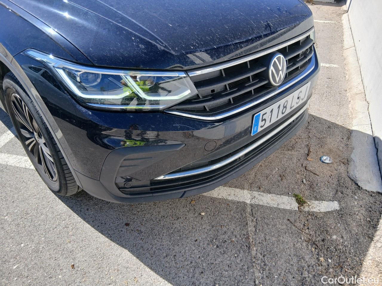  Volkswagen  Tiguan  Life 2.0 TDI 150CV AT7 E6d #2