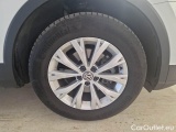 Volkswagen  Tiguan VOLKSWAGEN  / 2016 / 5P / SUV 2.0 TDI SCR 110KW BUSINESS BMT DSG #17