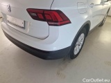  Volkswagen  Tiguan VOLKSWAGEN  / 2016 / 5P / SUV 2.0 TDI SCR 110KW BUSINESS BMT DSG #40
