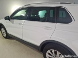  Volkswagen  Tiguan VOLKSWAGEN  / 2016 / 5P / SUV 2.0 TDI SCR 110KW BUSINESS BMT DSG #52