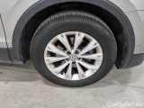  Volkswagen  Tiguan VOLKSWAGEN  / 2016 / 5P / SUV 2.0 TDI SCR 110KW BUSINESS BMT DSG #17