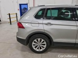  Volkswagen  Tiguan VOLKSWAGEN  / 2016 / 5P / SUV 2.0 TDI SCR 110KW BUSINESS BMT DSG #36