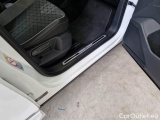  Volkswagen  Tiguan VOLKSWAGEN  / 2020 / 5P / SUV 2.0 TDI SCR 110KWR-LINE DSG #160