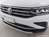  Volkswagen  Tiguan VOLKSWAGEN  / 2020 / 5P / SUV 2.0 TDI SCR 110KW ELEGANCE DSG #25