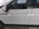  Volkswagen  Tiguan VOLKSWAGEN  / 2020 / 5P / SUV 2.0 TDI SCR 110KW ELEGANCE DSG #40