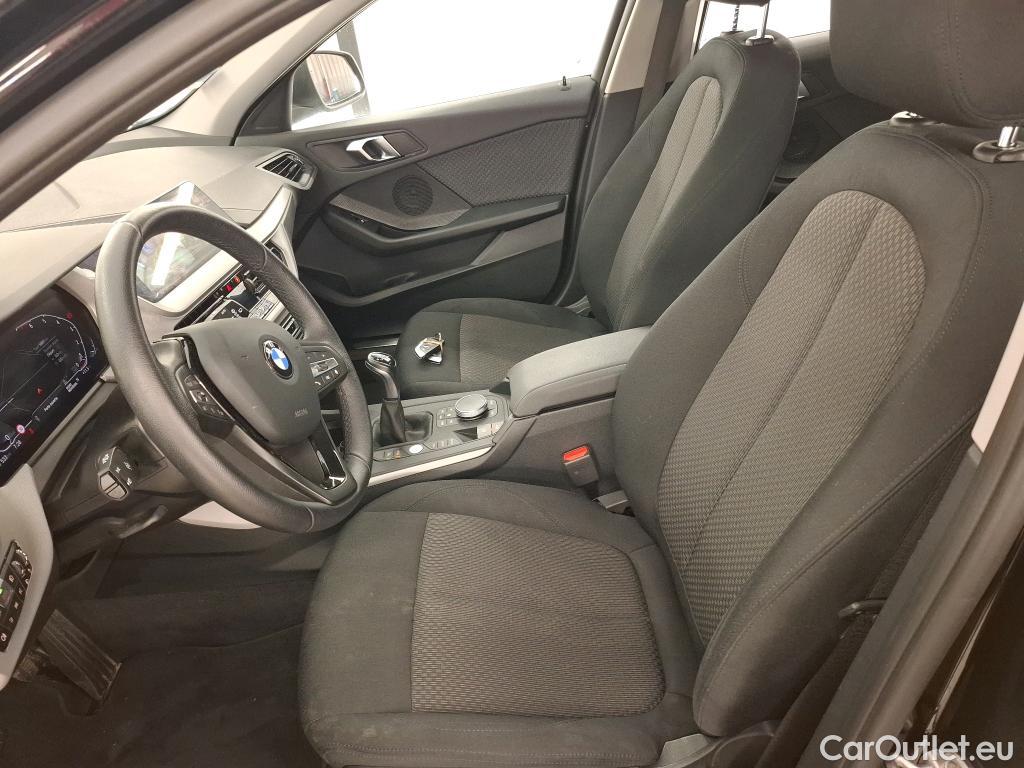  Bmw  Serie 1 BMW Série 1 / 2019 / 5P / Berline 116i Business Design #1