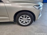  Volvo  XC60 VOLVO  / 2017 / 5P / SUV D4 AWD GEARTR. BUSINESS #30