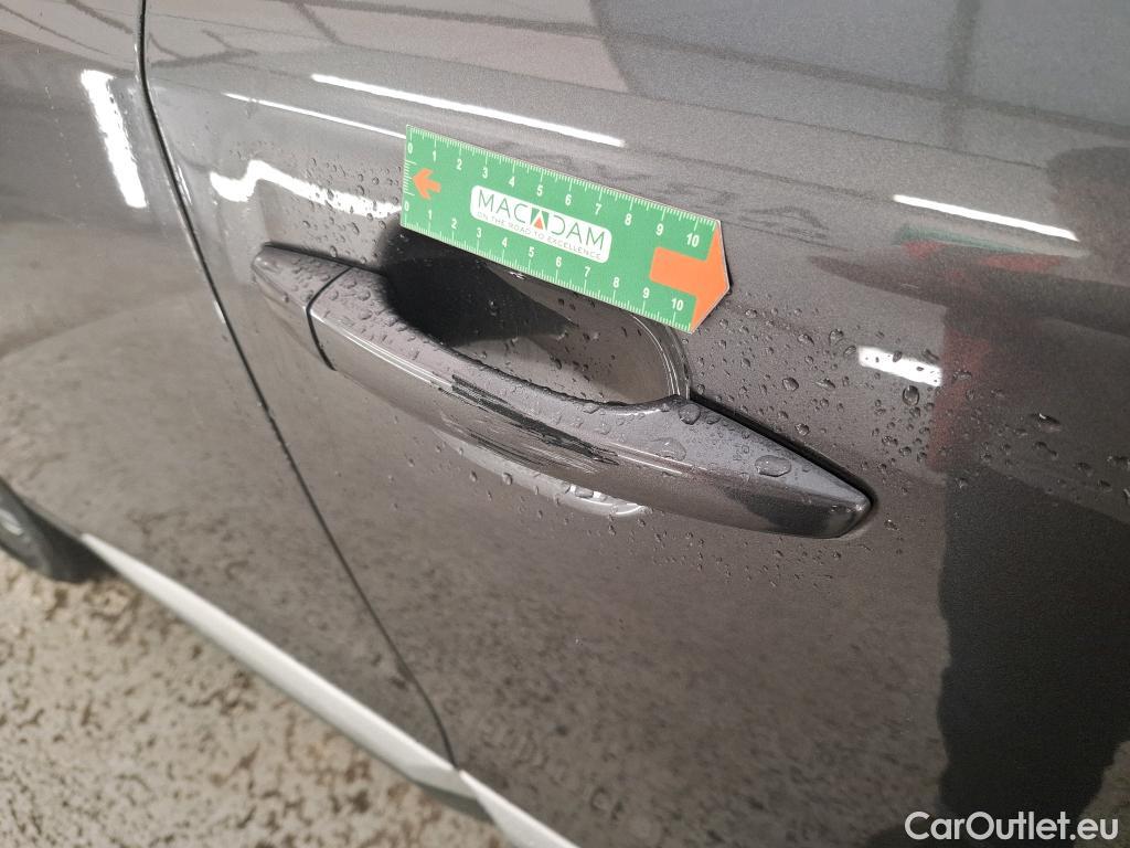 Peugeot  2008  Allure Business 1.2 PureTech 130CV BVA8 E6d #30