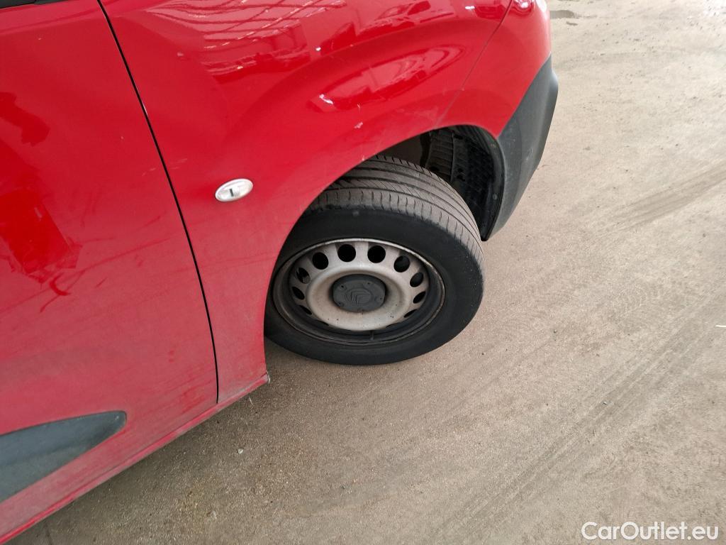  Citroen  Berlingo  Fourgon Driver M 650 1.2 PureTech 130CV BVA8 E6d #38